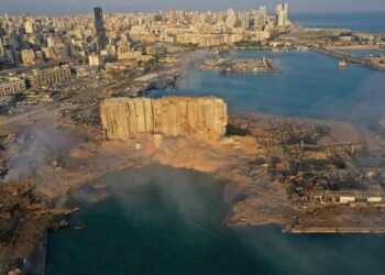 Beirut port after explosion photo - Sarah Abdallah