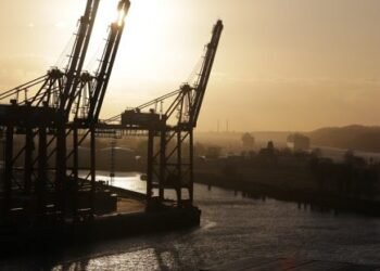 IHATEC: DAKOSY presents blockchain technology ROboB