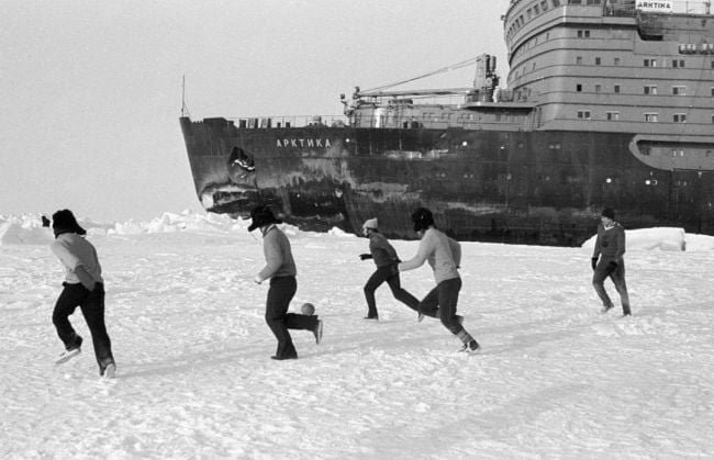 World’s Largest Nuclear Icebreaker Embarking On Arctic Voyage For The ...