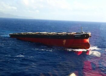 Mauritius Begins Wakashio Scuttling Operations