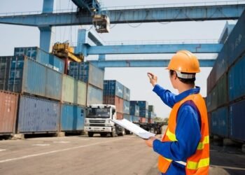 Voyage Charter vs Time Charter