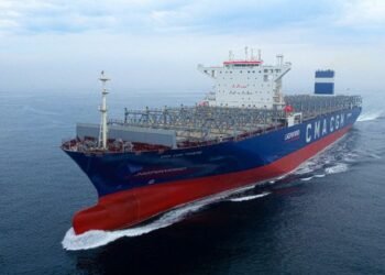 Hyundai Heavy Industries (HHI) Group became the world’s first shipyard to construct an LNG-fueled very large container ship (VLCS), taking the lead in building eco-friendly vessels
