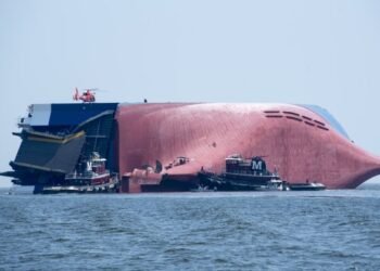 MV Golden Ray