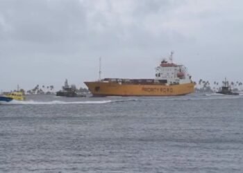 US Coast Guard Rescues Ship In Puerto Rico