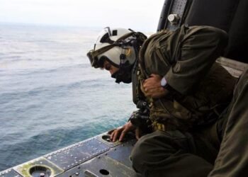 15th MEU, USS Makin Island conduct search and rescue relief operations