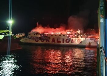 cargoship of Cokaliong Shipoing Lines caught on fire - sunstar cebu