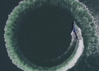 China’s first hybrid-electric rescue vessel relies on ABB technology for safety and sustainability