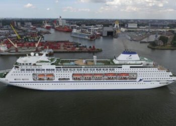CMV_vessel_Columbus_side_view