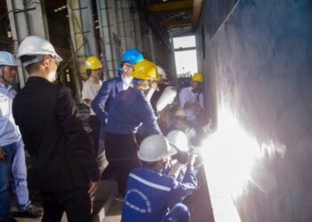 Damen holds keel-laying for Port of Auckland’s fully electric RSD-E Tug 2513