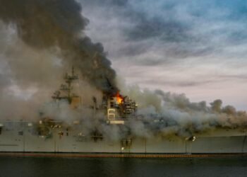 Explosion Triggered Aboard Assault Ship USS Bonhomme Richard, 21 Injured