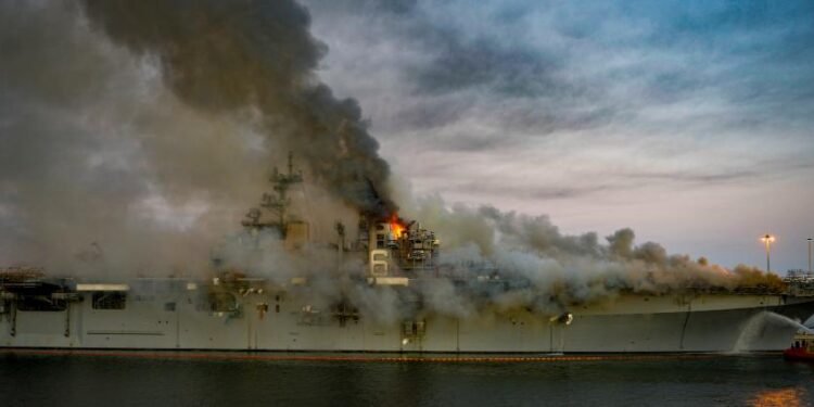Explosion Triggered Aboard Assault Ship USS Bonhomme Richard, 21 Injured