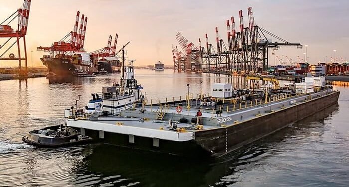 Centerline Logistics obtains Saltchuk's California bunkering service image description