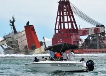 salvage of the Wakaship off Mauritius