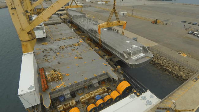 AAL Dampier Discharging an 86m Heavy Lift Superyacht Hull