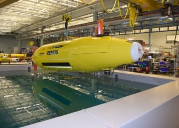 hydroid_tsd_REMUS Autonomous Underwater Vehicle