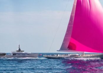 pink_shadow_with_pink_gin