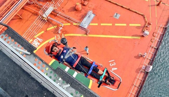 #IndianNavy Seaking helicopter responding to a medical emergency by a Singaporean merchant ship MV Eagle Tampa