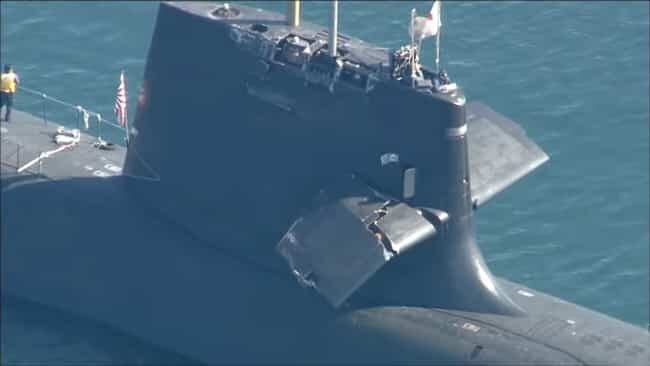 Japanese-Submarine-Collides-while-floating-up