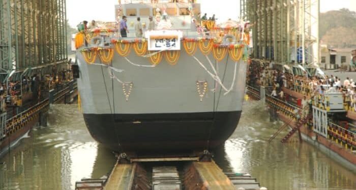 Launching_of_Yard_2095