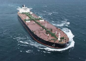 Ultra-large Crude Oil Carriers Applied With Solid Oxide Fuel Cells