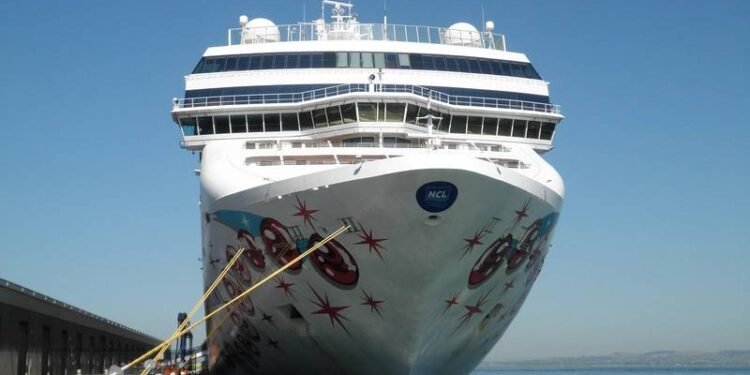 Norwegian Cruise Line Posts Loss for Third Straight Quarter