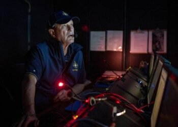 VIDEO: Up Close and Personal with Ocean Explorer Robert Ballard