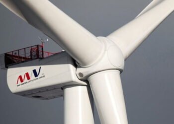 World’s Top Wind Turbine Maker Ups the Stakes in Offshore Race