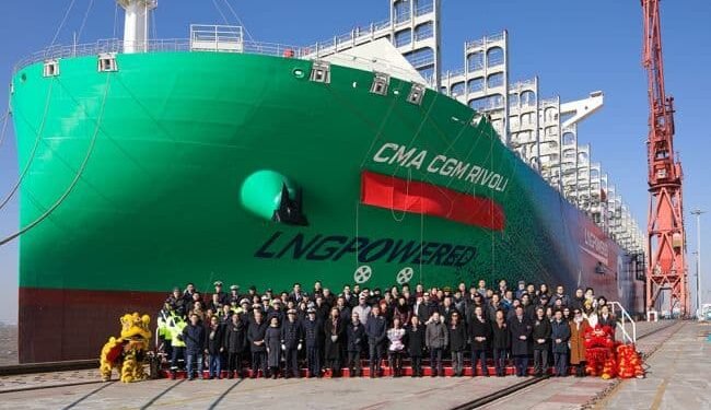 CMA CGM Receives Hudong-Zhonghua Built Third 23000 TEU Dual-Fuel Container Ship