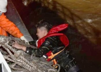 Ships Collide On Yangtze River; 3 Seafarers Dead, 5 Missing