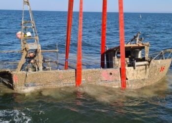 missing fishing vessel raised