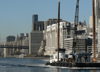 Tiny Turbines To Tap Tidal Power in New York’s East River