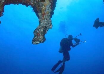 Rise Of Autonomous Submarines: How Two Former Navy Seals Are Building Google Earth For World’s Oceans