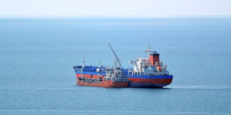 More Diesel in Bunker Fuel Raising Risk It Could Turn Into Sludge bunkering operations