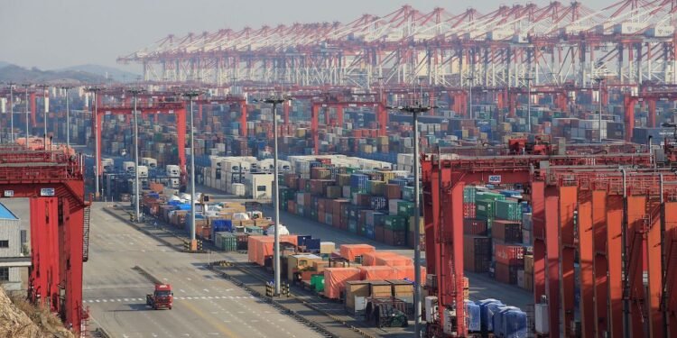 UNITED STATE as well as China Signal Progress on Trade Deal as Relations Fray shanghai free trade zone
