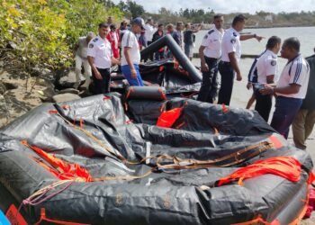 Two Killed in Accident Near Wakashio Wreck Site