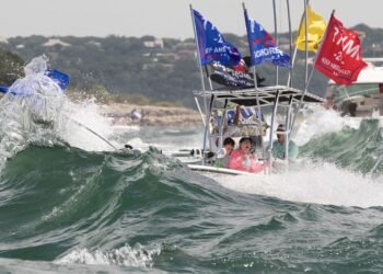 Trump Boat Parade Turns Choppy