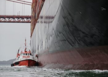 pilot boarding san francisco