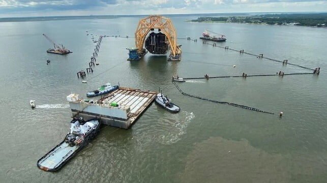 Video: Fifth Section of Golden Ray Wreck Hoisted and Removed