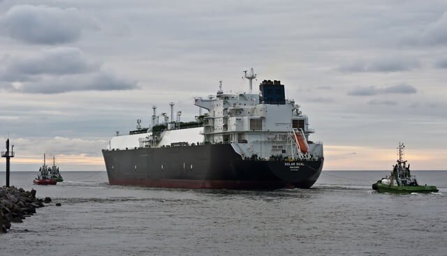 golar seal lng carrier klaipeda