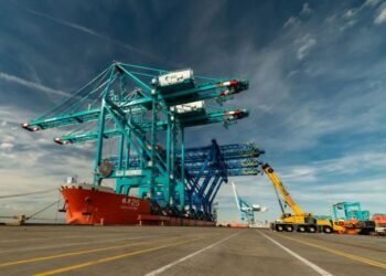 Watch: World’s Largest Low-Profile STS Cranes Arrive At Port Everglades