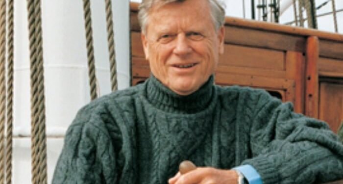 Cruise market leader Arne Wilhelmsen passes away at 90 image description