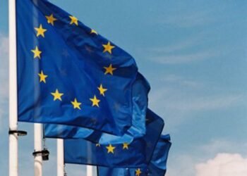 EC targets shipping in emissions reduction plan