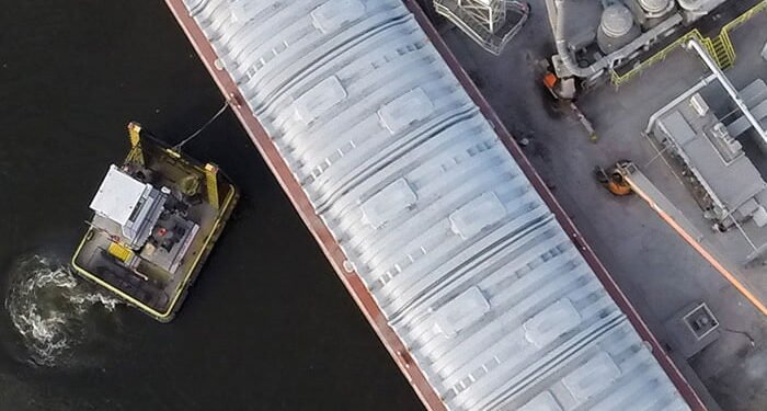 Middle River Marine to broaden Illinois River fleeting area image description