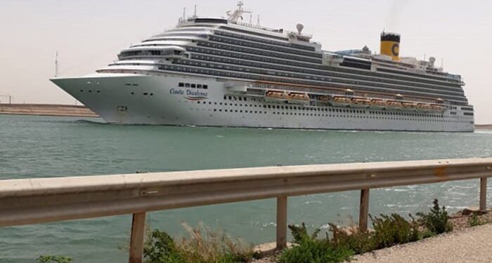 Coronavirus: Costa Diadema transportations Suez under remote pilotage image description