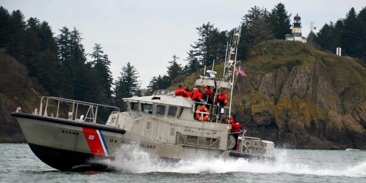 Coast Guard Rescues Fisherman as Vessel Sinks Near Columbia River Entrance