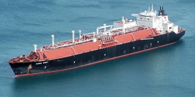 LNG Tanker Set to Deliver Gas to U.S. with European Stockpiles Near Full