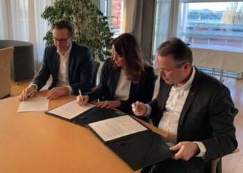 Kongsberg and also DNV GL ink electronic information sharing arrangement image description