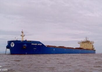 Australia Bans Bulk Carrier Over Underpayments to Crew