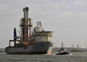 drillship