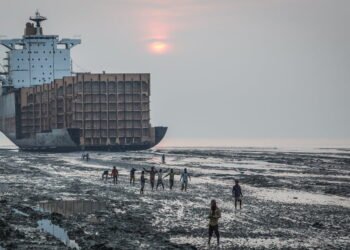 ship breaking